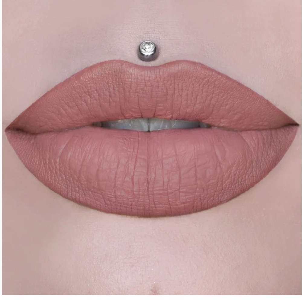 Jeffree Star “Christmas Cookie”Velour Liquid Lipstick